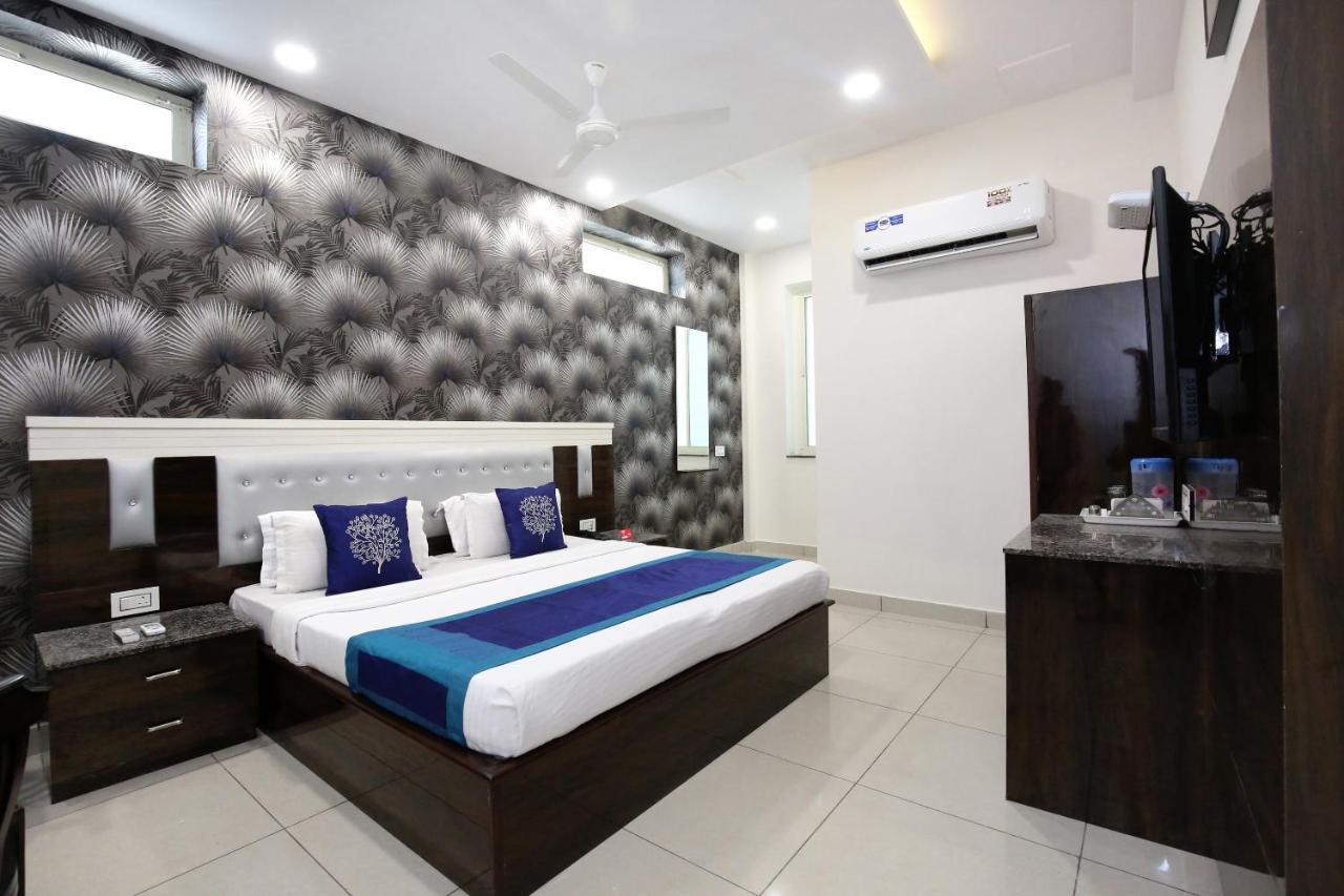 Oyo Hotel Obr Inn Ludhijána Exteriér fotografie